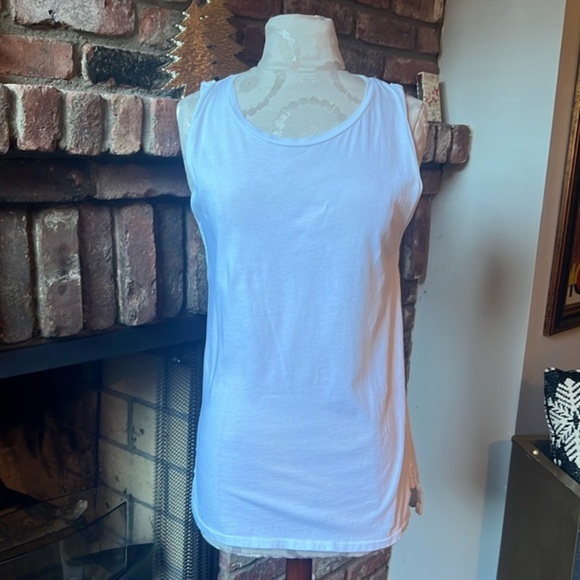 Calder Blake Tops - ***LIKE‎ NEW*** Calder Blake Split Hem Tank Top